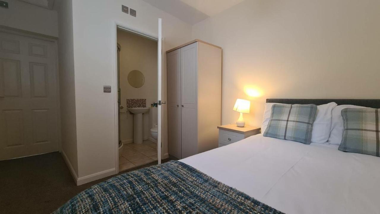 Barroon Castle Apartments, Near Airport, Free Parking, By Derbnb キャッスル・ドニントン エクステリア 写真