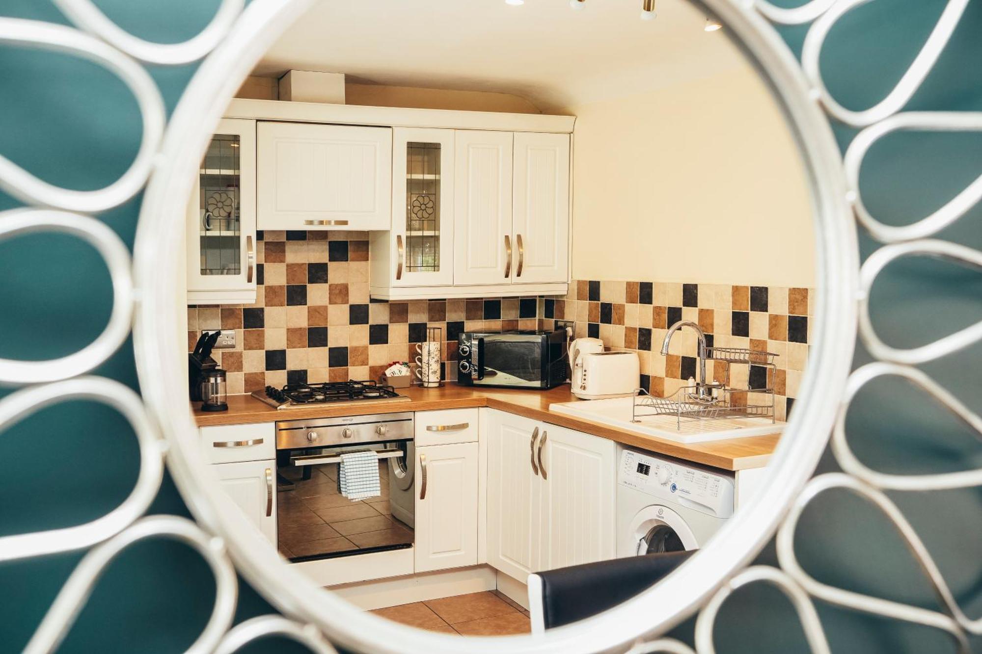 Barroon Castle Apartments, Near Airport, Free Parking, By Derbnb キャッスル・ドニントン エクステリア 写真