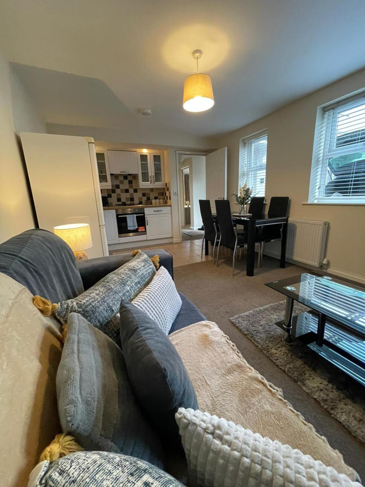 Barroon Castle Apartments, Near Airport, Free Parking, By Derbnb キャッスル・ドニントン エクステリア 写真