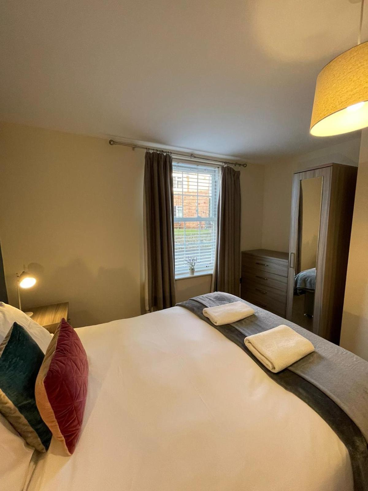 Barroon Castle Apartments, Near Airport, Free Parking, By Derbnb キャッスル・ドニントン エクステリア 写真