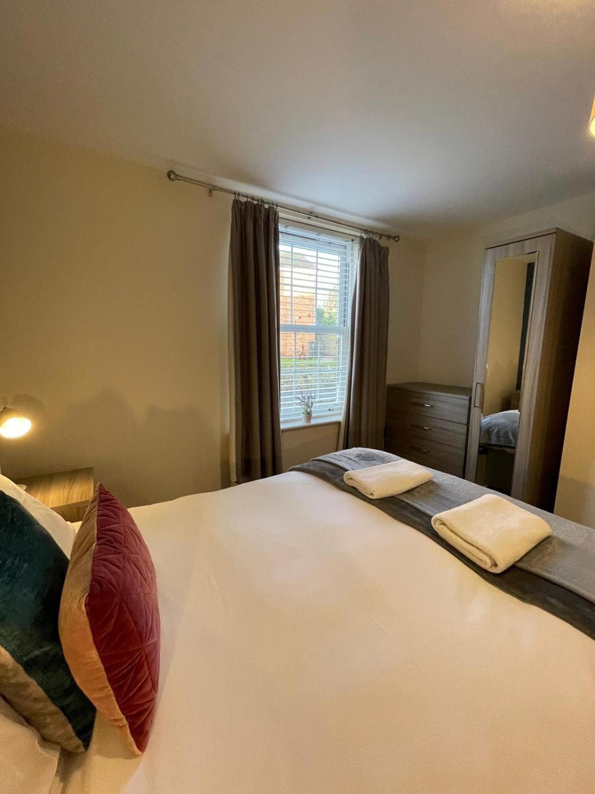 Barroon Castle Apartments, Near Airport, Free Parking, By Derbnb キャッスル・ドニントン エクステリア 写真