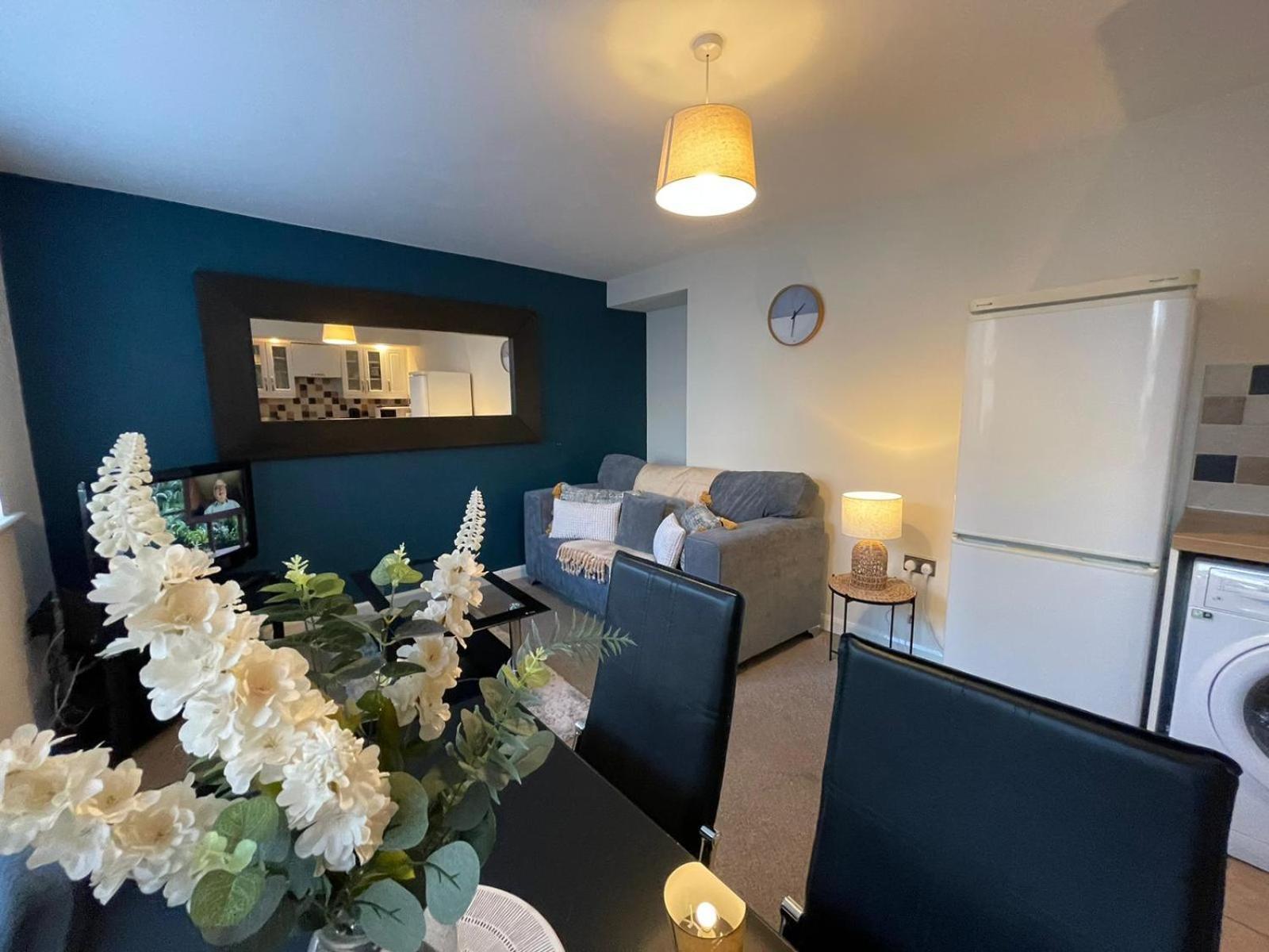 Barroon Castle Apartments, Near Airport, Free Parking, By Derbnb キャッスル・ドニントン エクステリア 写真